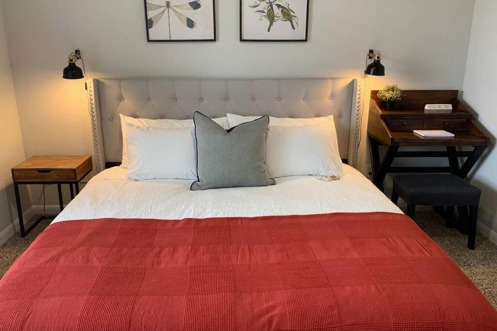 Newly Furnished 1Br Apartment W/ Hermann Park View Хьюстон Экстерьер фото